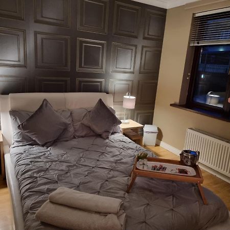 Private Room City Skyline And Mountain Views Close Too Belfast Centre And Airports Free Parking Zewnętrze zdjęcie