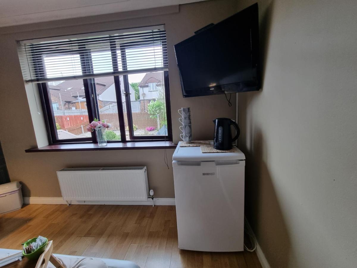 Private Room City Skyline And Mountain Views Close Too Belfast Centre And Airports Free Parking Zewnętrze zdjęcie