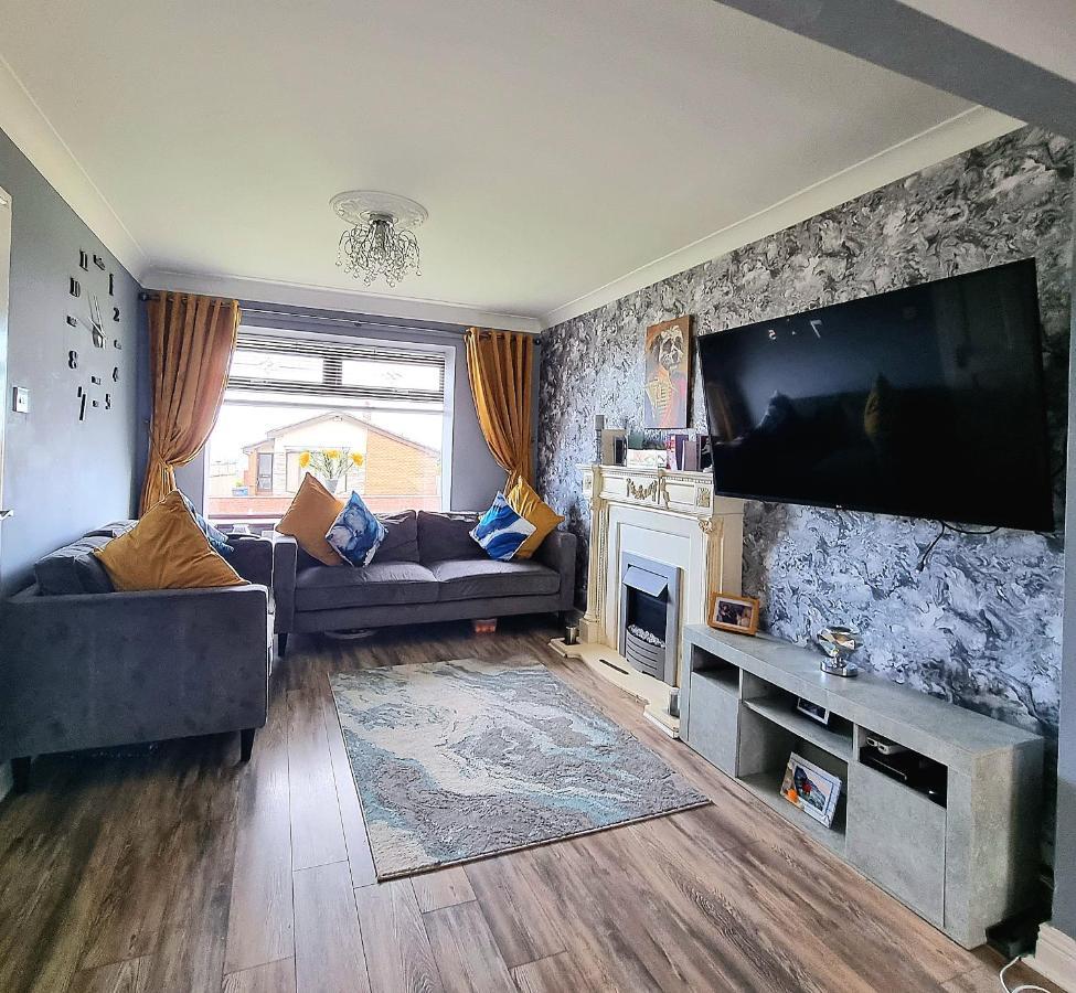 Private Room City Skyline And Mountain Views Close Too Belfast Centre And Airports Free Parking Zewnętrze zdjęcie